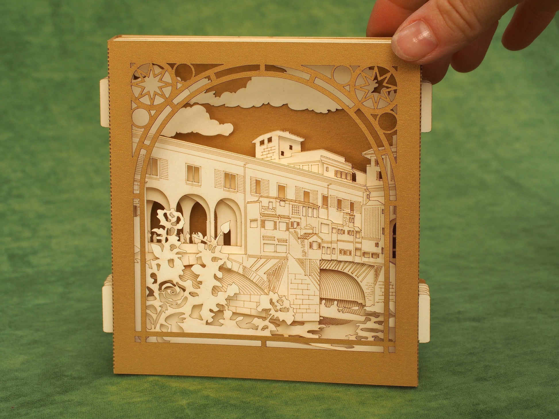 Italy. Florence Ponte Vecchio Bridge. Paper pop up card. Firenze Medieval. Arno river. Italian gift, present, presente Miniature craft model