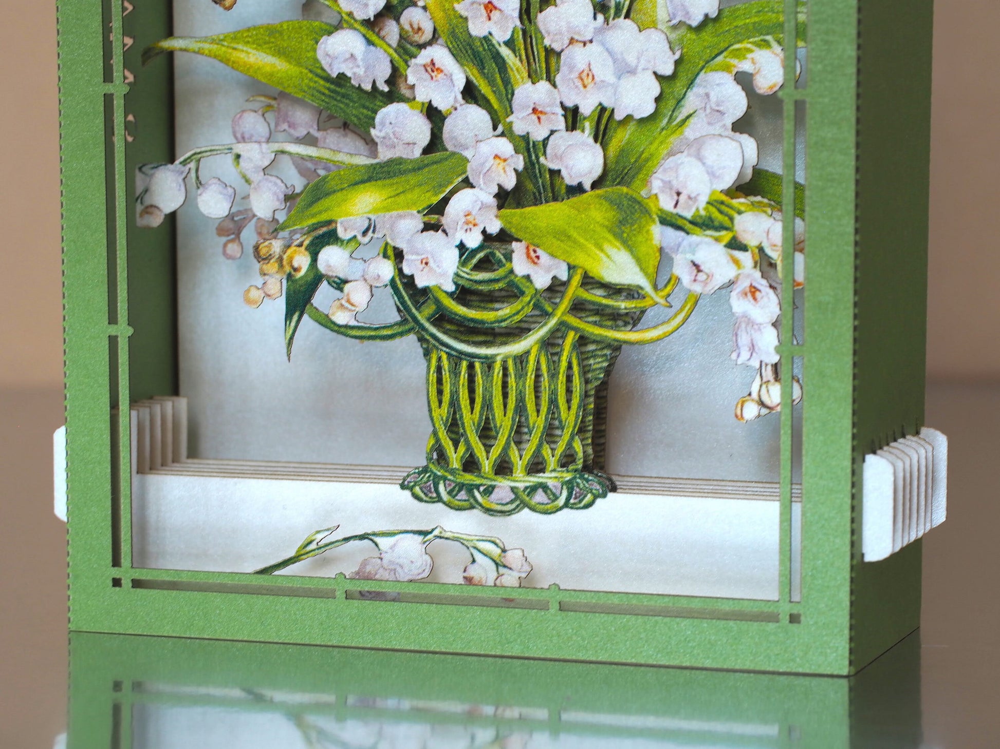 The Lilies of the Valley pop up card gift. Mother's Day gifts. The liljekonvaljs. Paper flower miniature. Her, wife Convallaria majalis