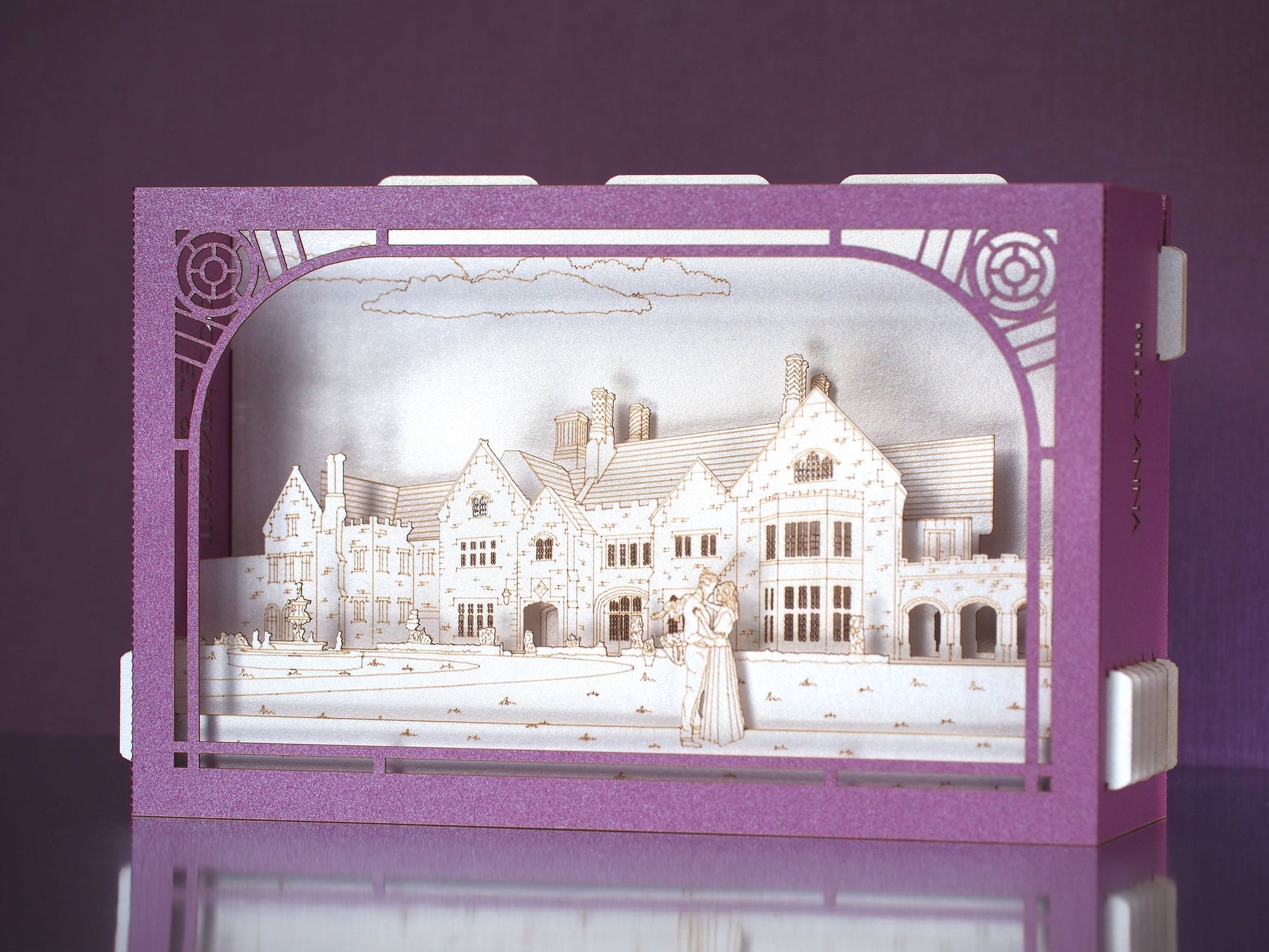 Thornewood Castle wedding RSVP card. Marriage invitations. Party venue pop up miniature. Pop up cards. USA - ColibriGift