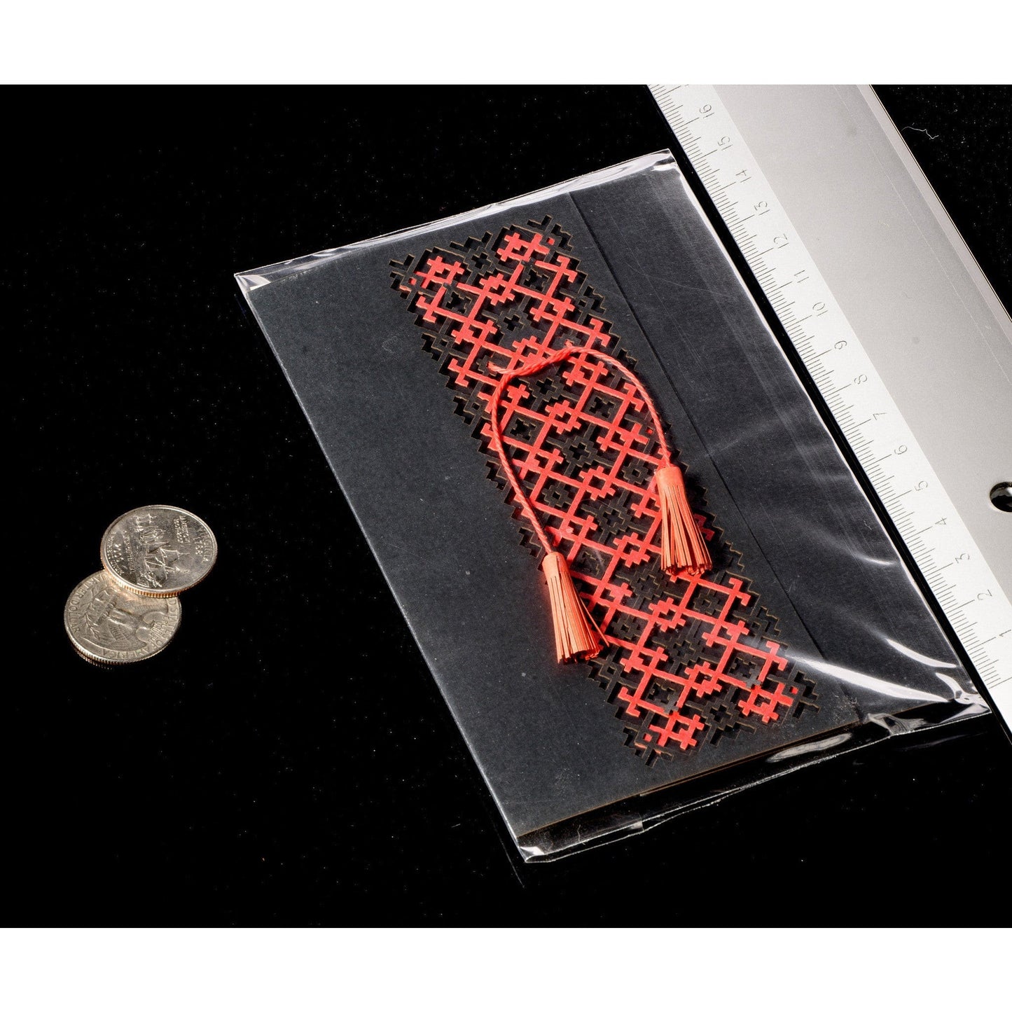 Embroidered money holder Black and Red - ColibriGift