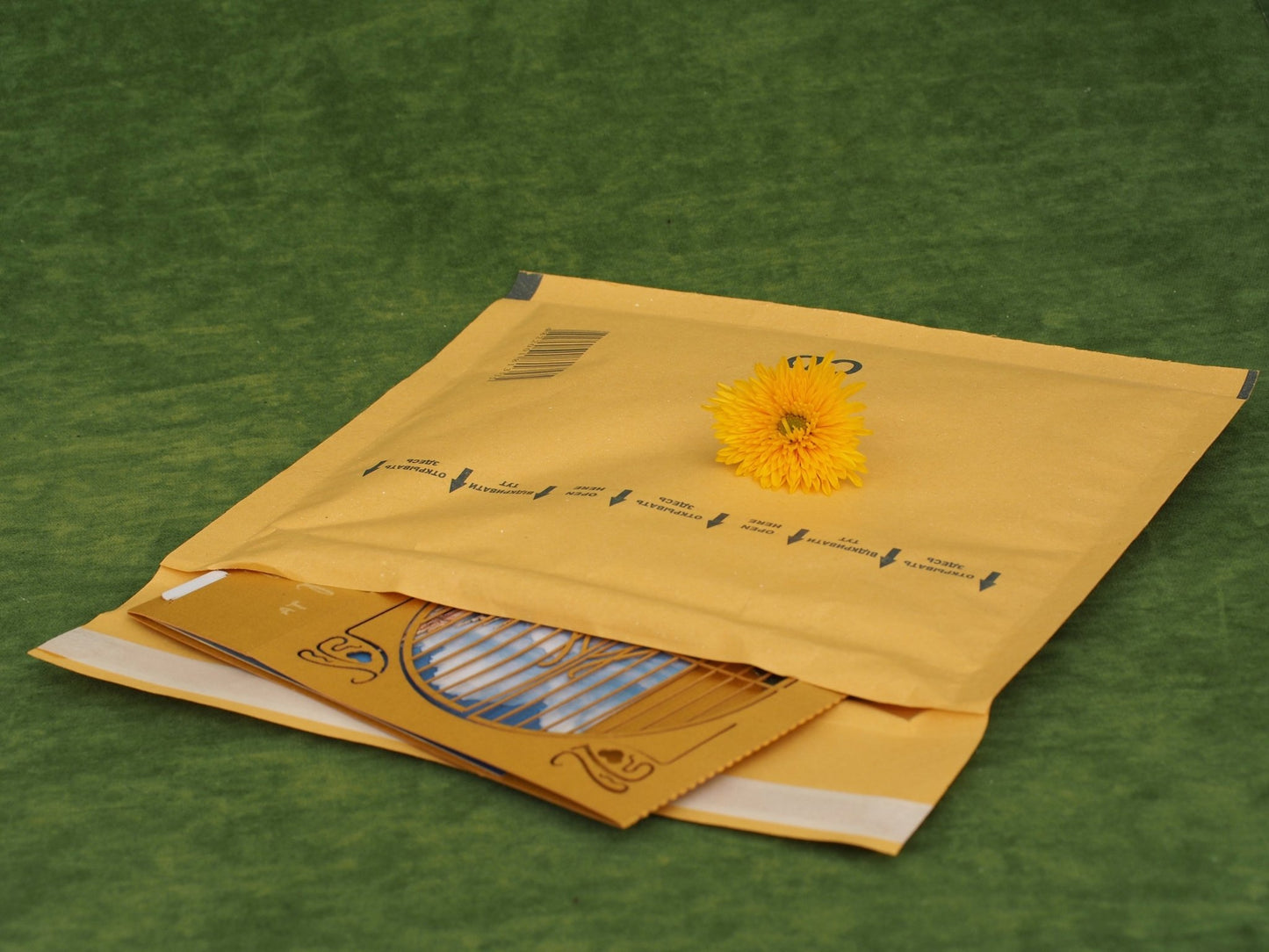 The pop-up card Magic castle - ColibriGift