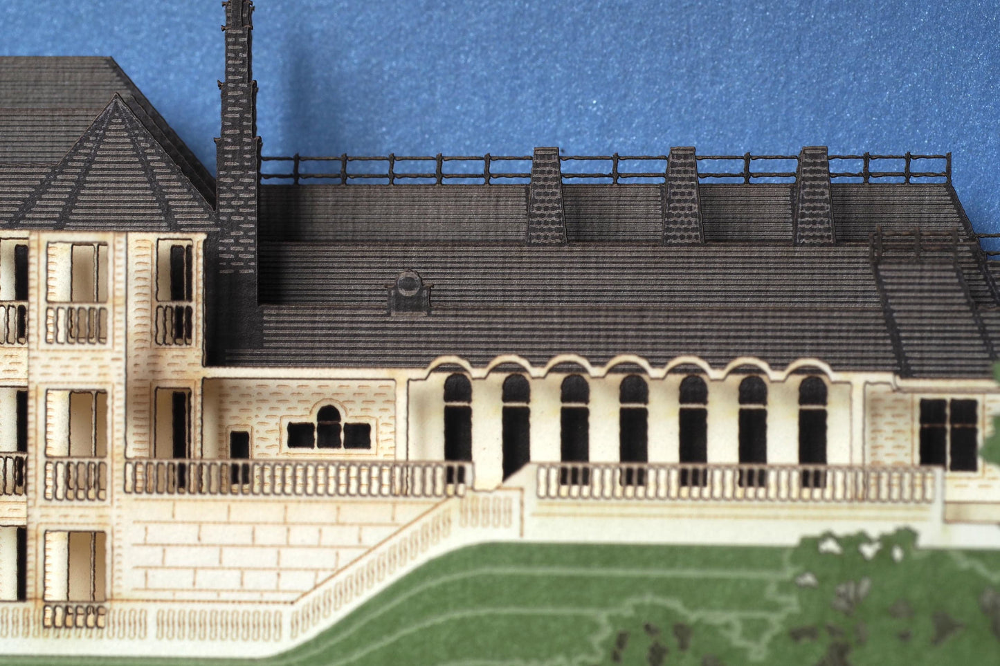 3D pop up house greeting card with detailed home design, charming family keepsake card perfect for housewarming, new home celebrations and meaningful gifts.