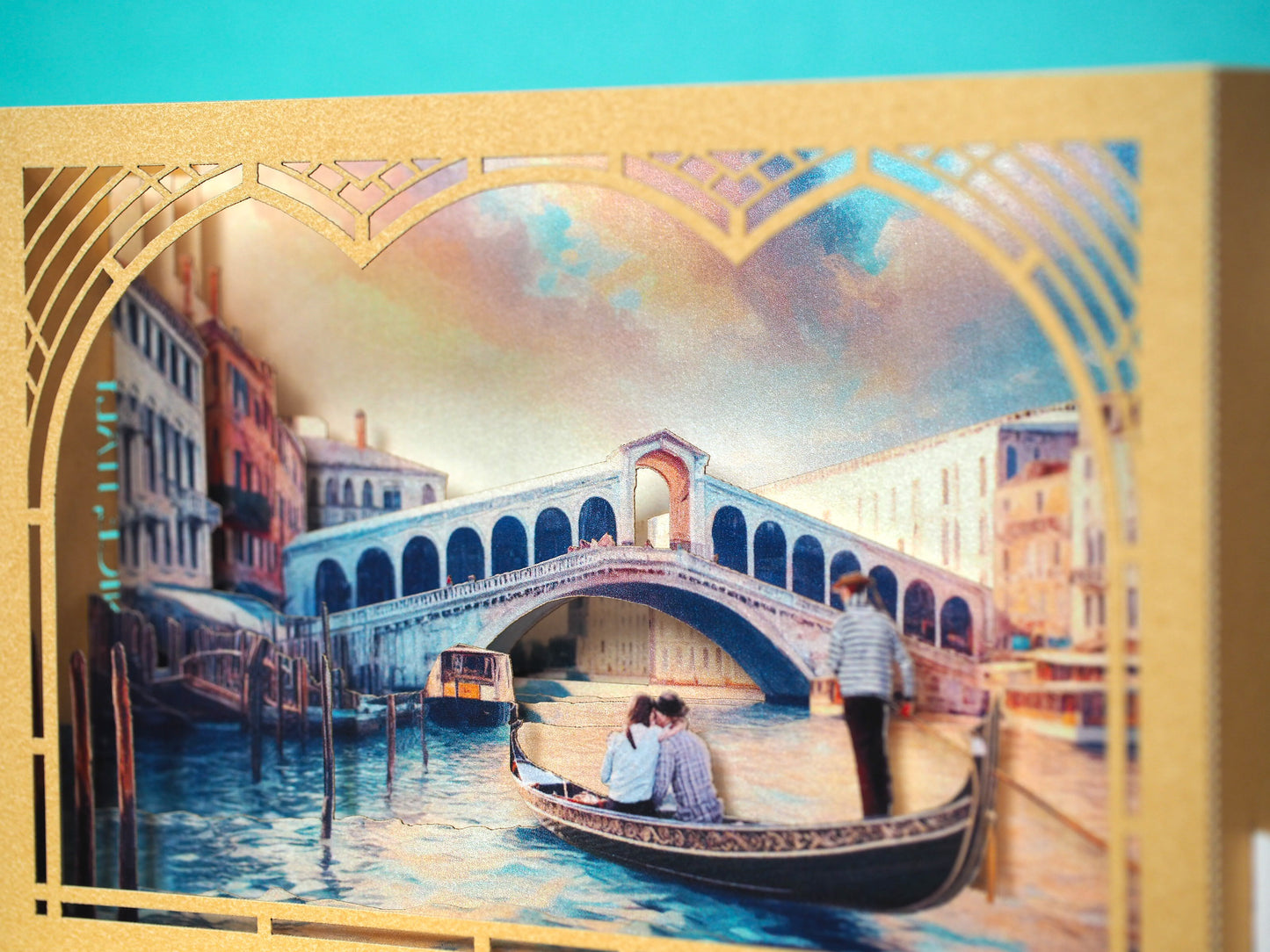 Venice pop up box card with river, boat picture, couple.