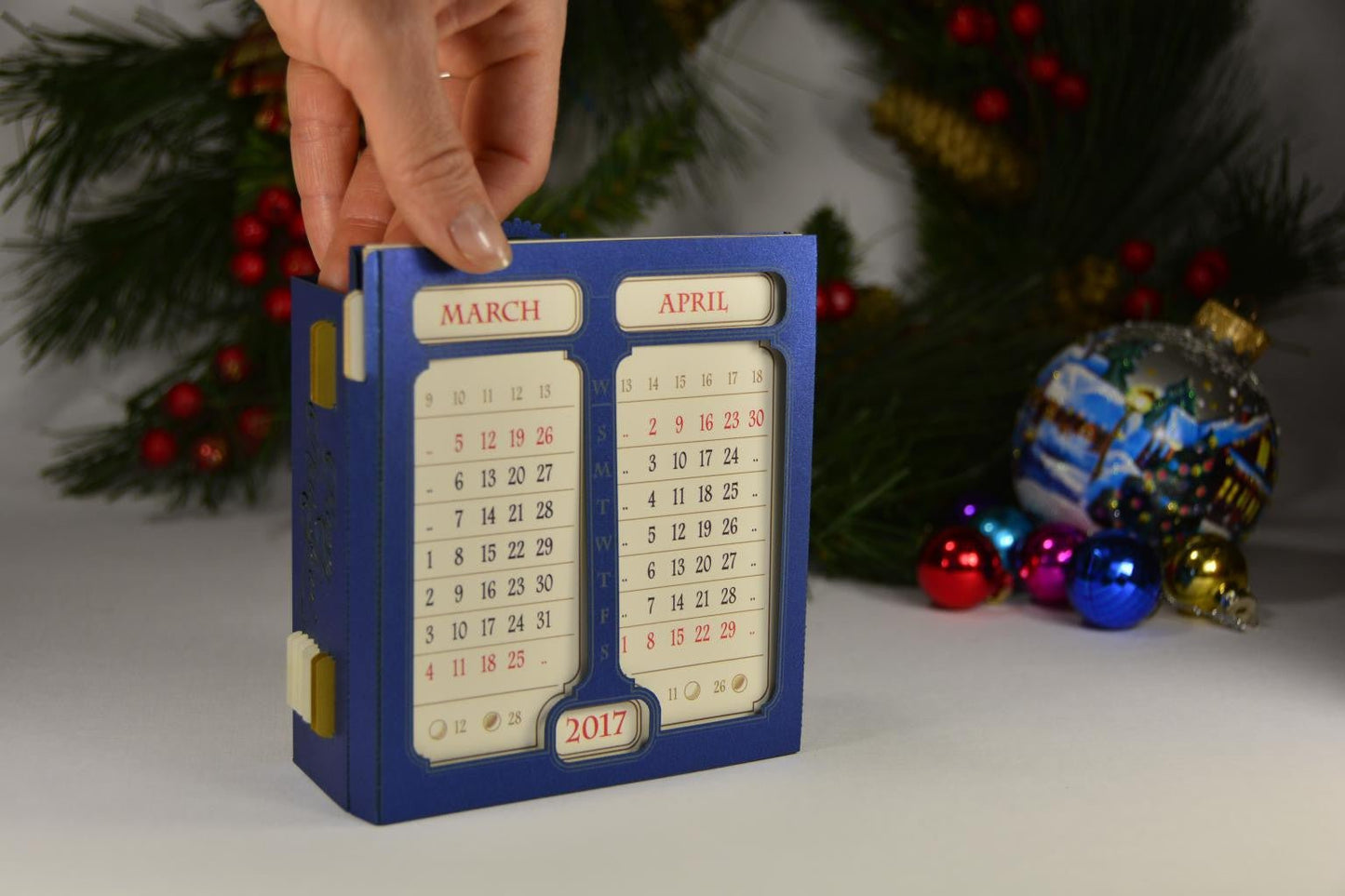 Desk calendar paper Jesus Birth Christmas design