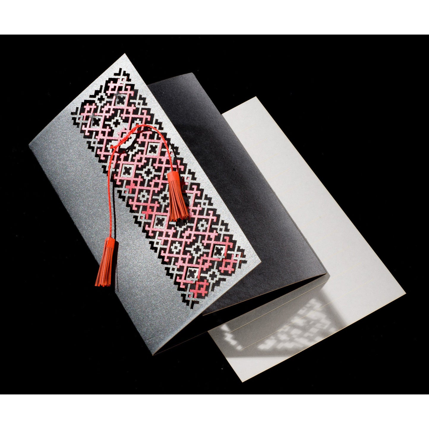 Embroidered money holder Black and Red - ColibriGift