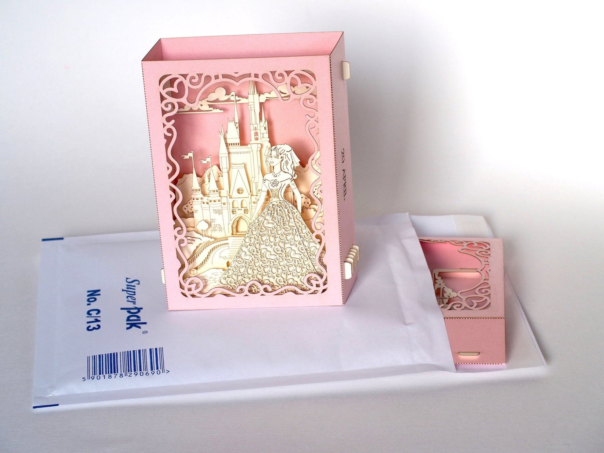The Princess's castle pop-up card - ColibriGift